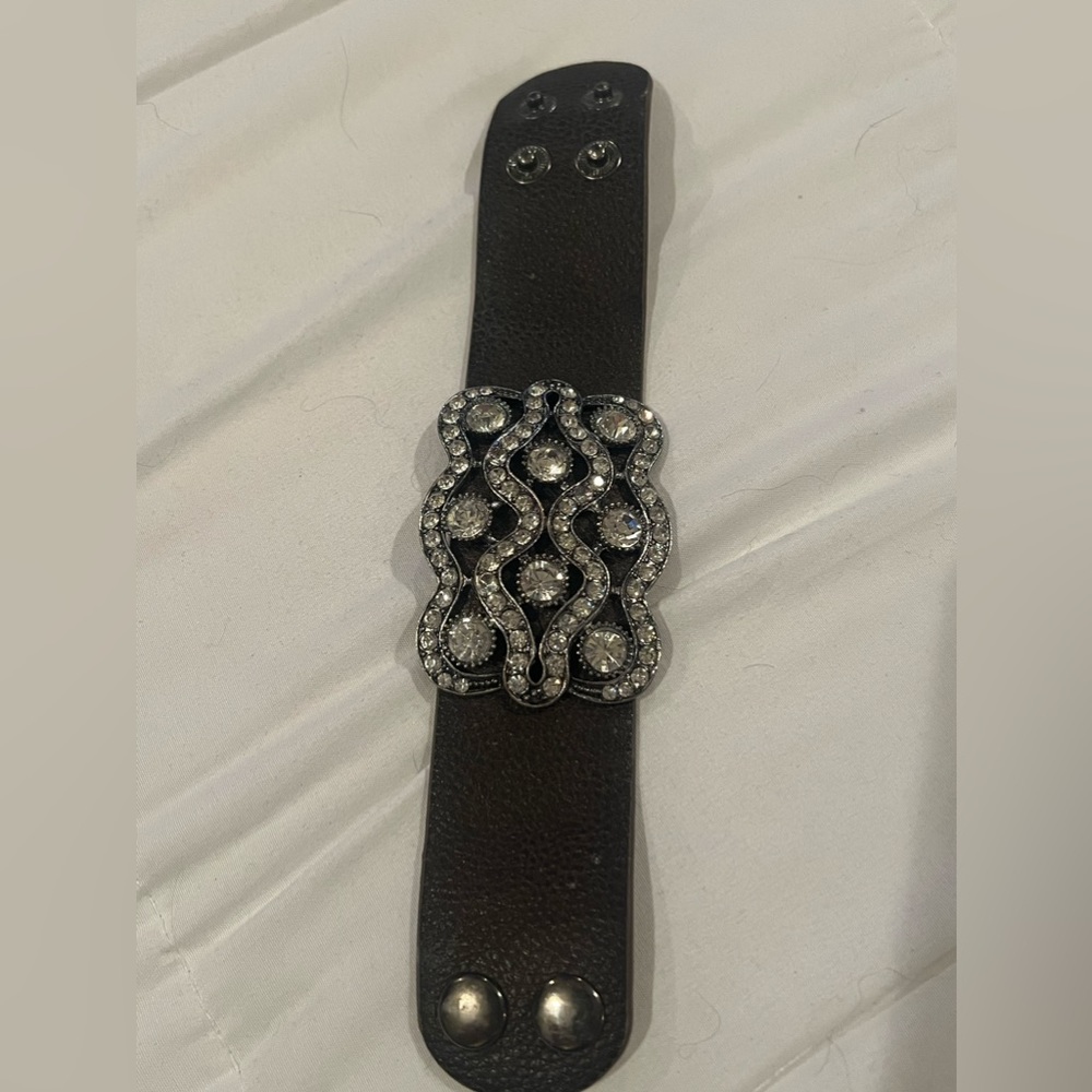 Cute Faux Leather Bracelet with Rhinestones One Size